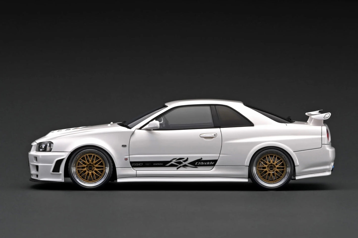 Ignition-Model Nissan GReddy GT-R R34 (BNR34) RHD White 1:18