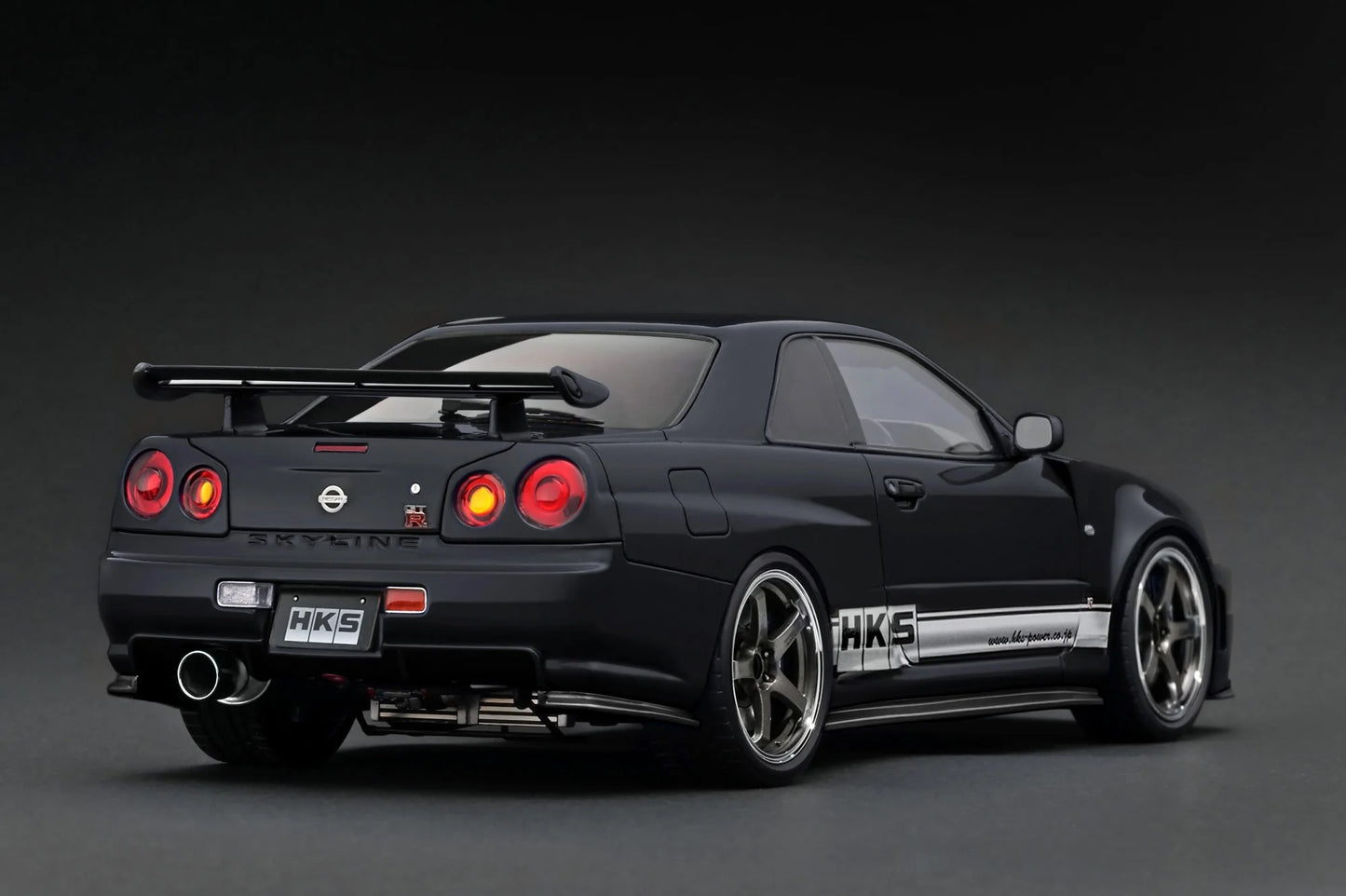 Ignition-Model Nissan Skyline GT-R R34 (BNR34) HKS RHD Black 1:18