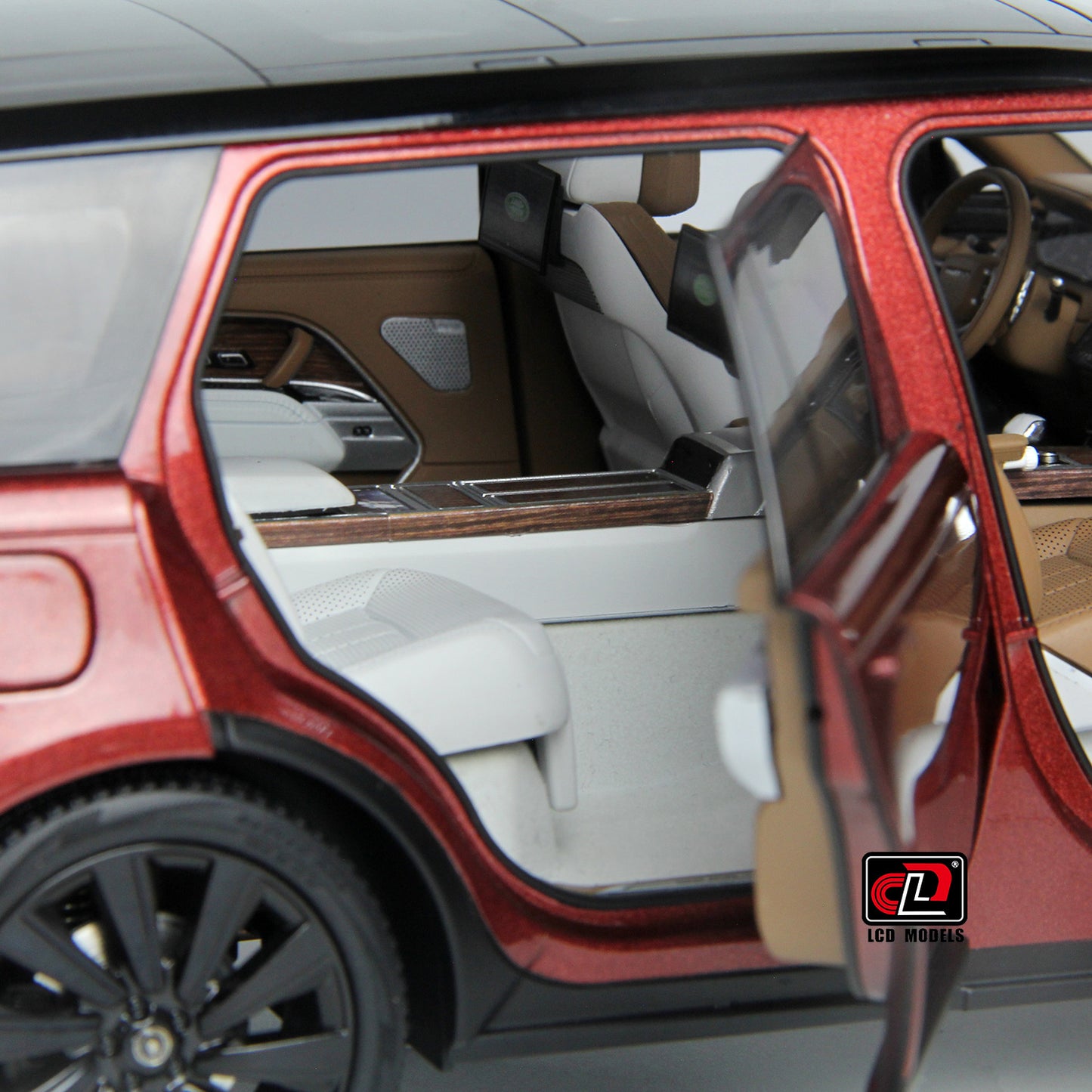 LCD 2022 Land Rover Range Rover SV Red w/ Black Wheels and Accents 1:18