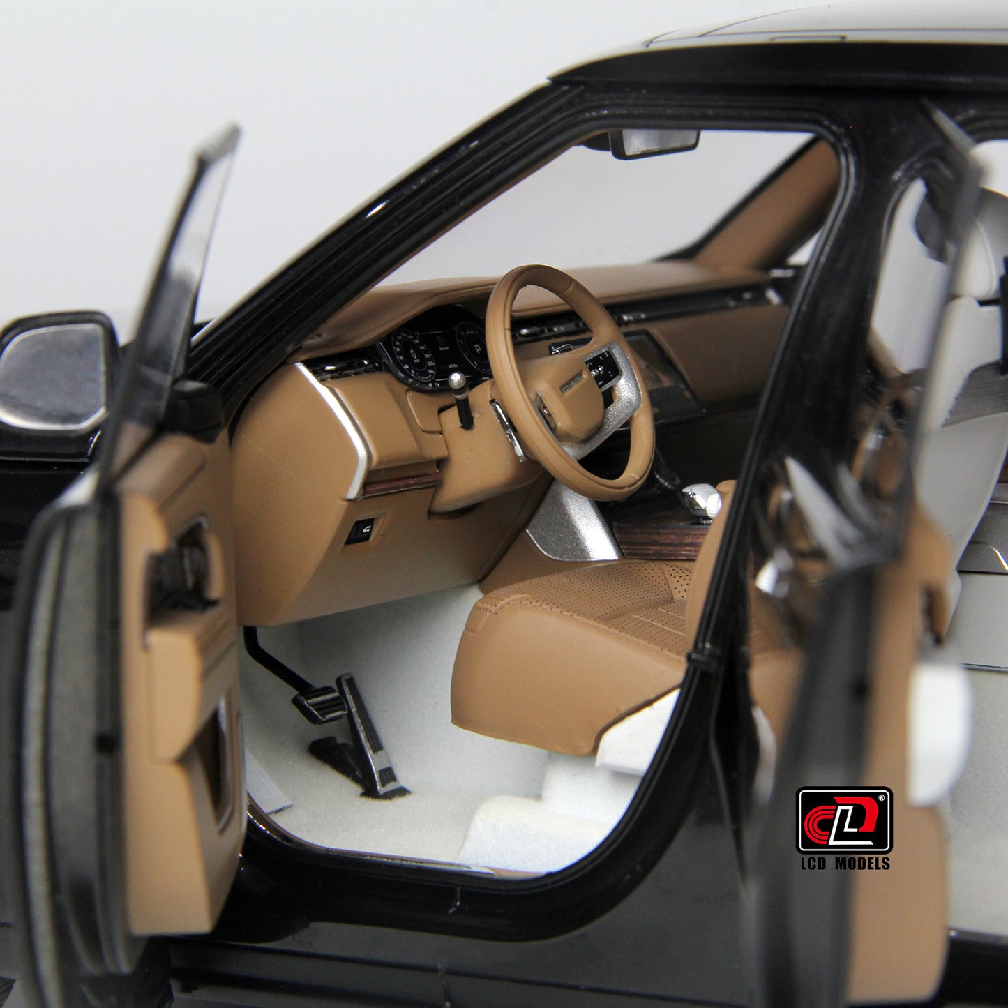 LCD 2022 Range Rover SV Black 1:18