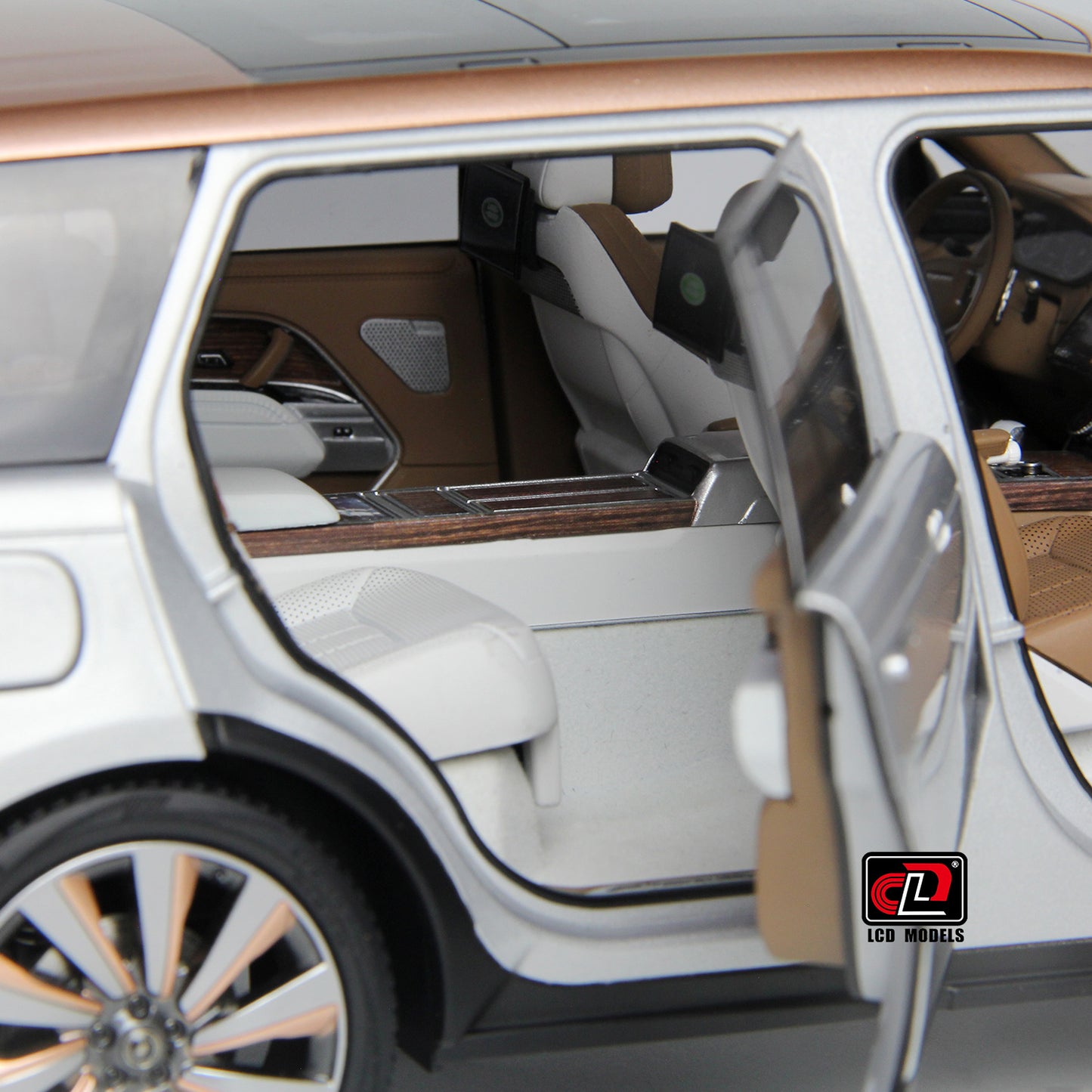 LCD 2022 Range Rover SV Silver w/ Bronze Accents 1:18