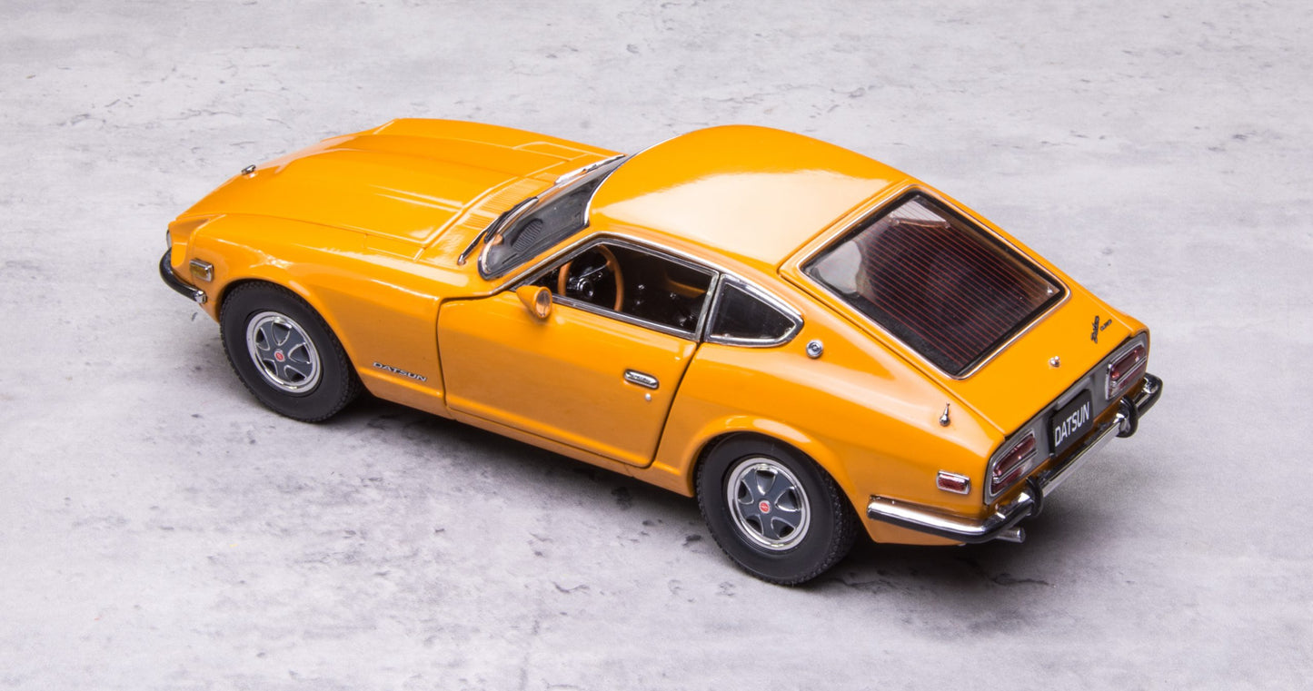 Sun-Star 1970 Nissan Datsun 240Z Coupe Ochre 1:18