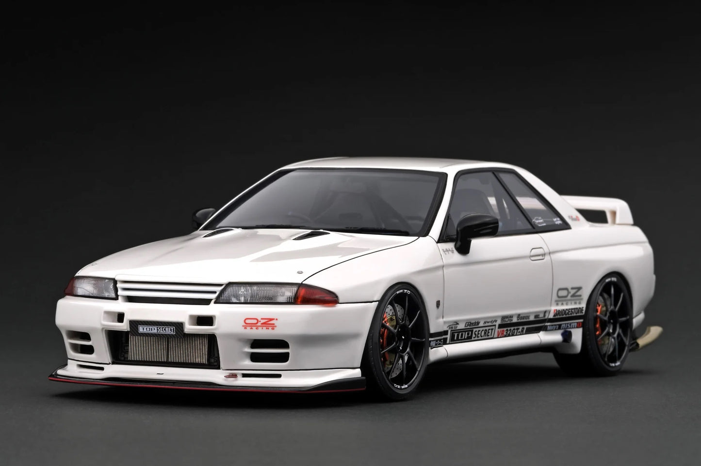 Ignition-Model Nissan Skyline GT-R R32 (VR32) Top Secret RHD White 1:18