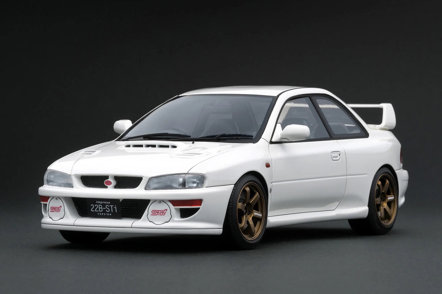 Ignition-Model Subaru Impreza 22b STi Version (GC8) White 1:18