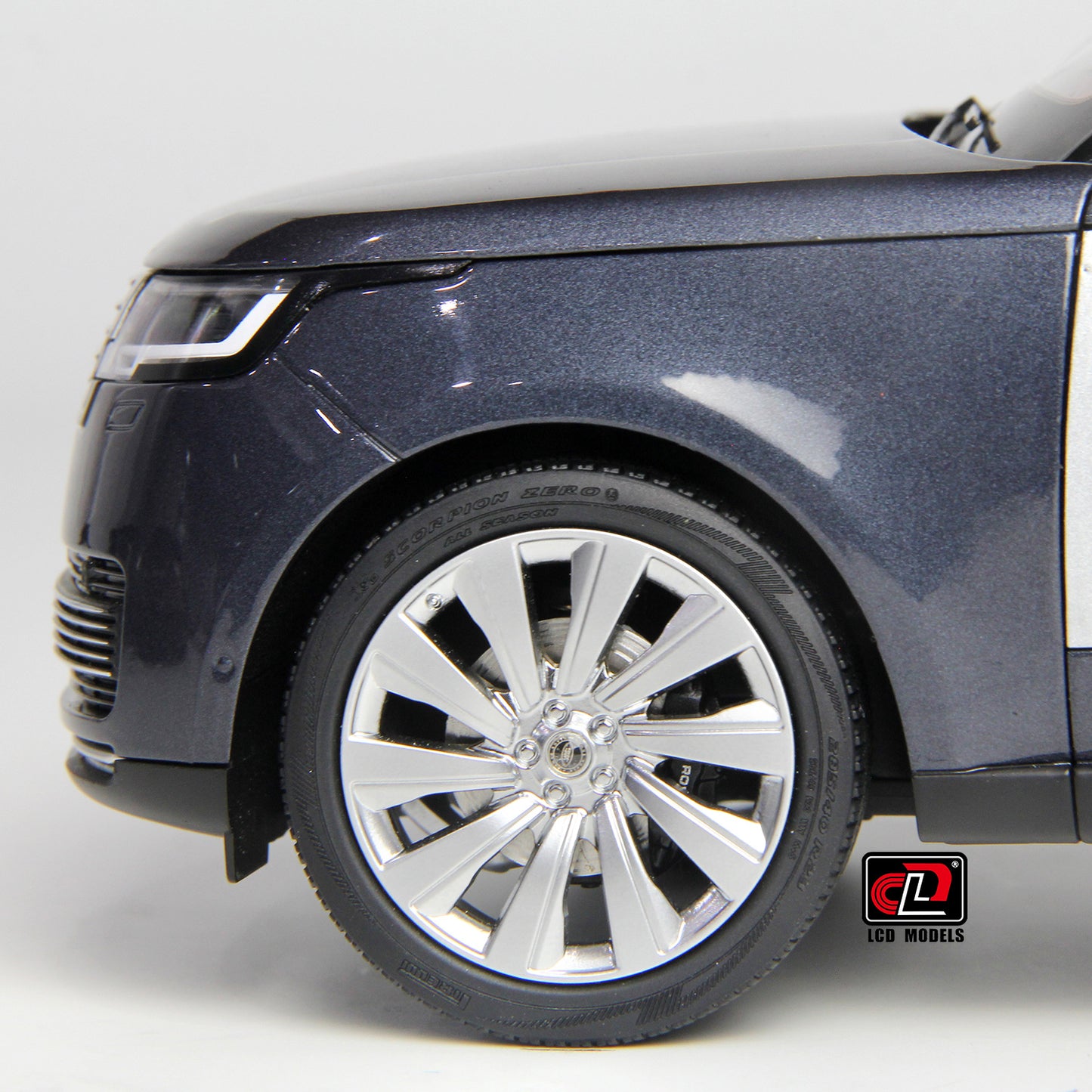 LCD 2022 Range Rover SV Blue 1:18