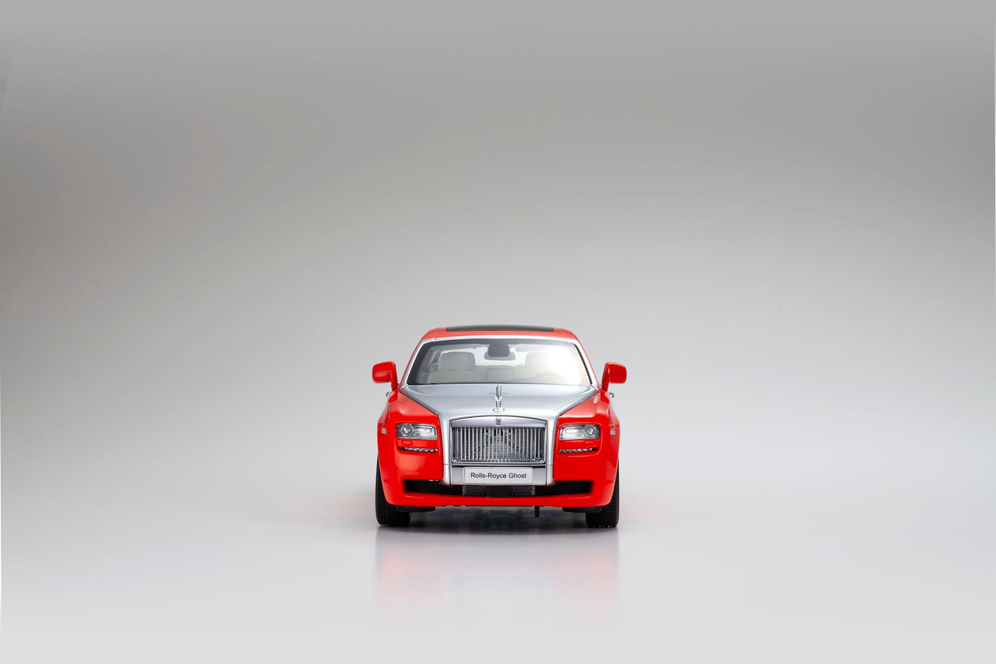 Kyosho 2011 Rolls Royce Ghost Red and Silver 1:18