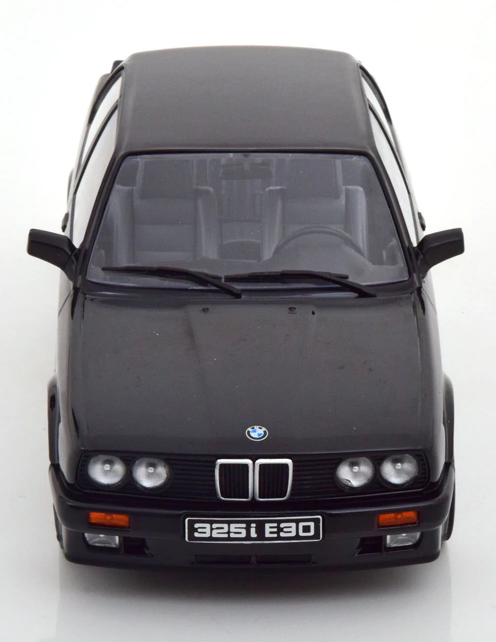 KK-Scale 1987 BMW 325i (e30) M Package Coupe Black Metallic 1:18