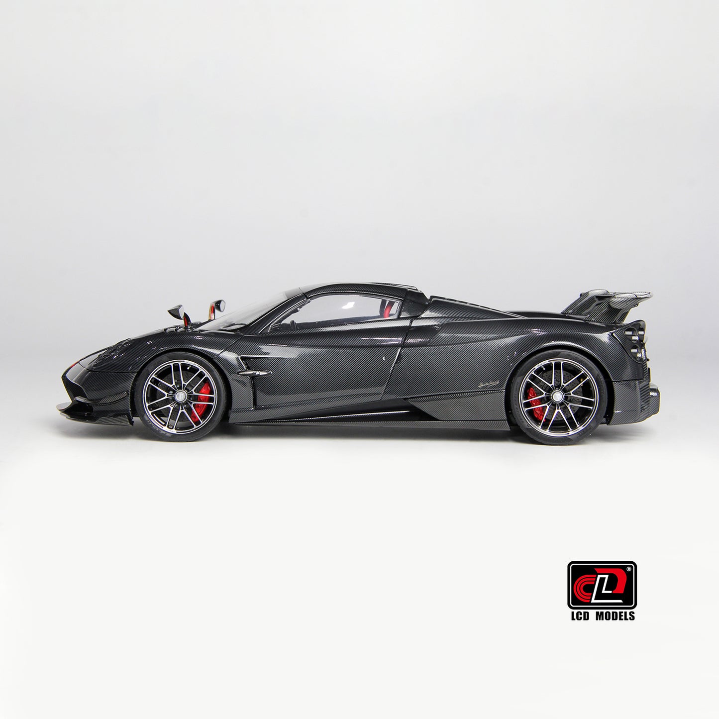 LCD Pagani Huayra Roadster BC Full Carbon Black 1:18