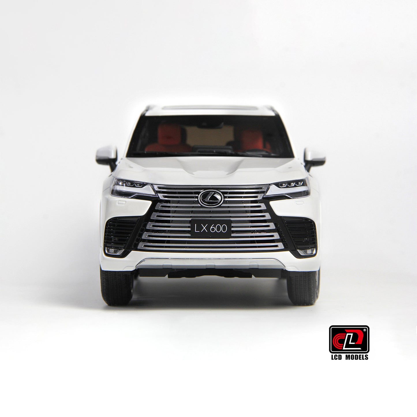 LCD 2024 Lexus LX600 White 1:18