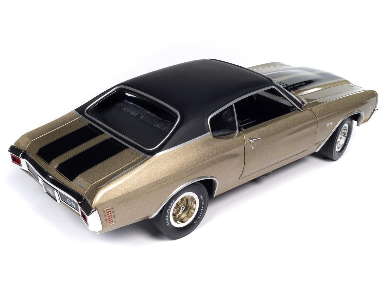 Autoworld 1970 Chevy Chevelle SS MCACN Coupe Centennial Gold 1:18