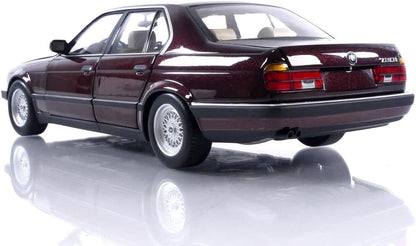 Minichamps 1986 BMW 730i (E32) Sedan Dark Red Metallic 1:18