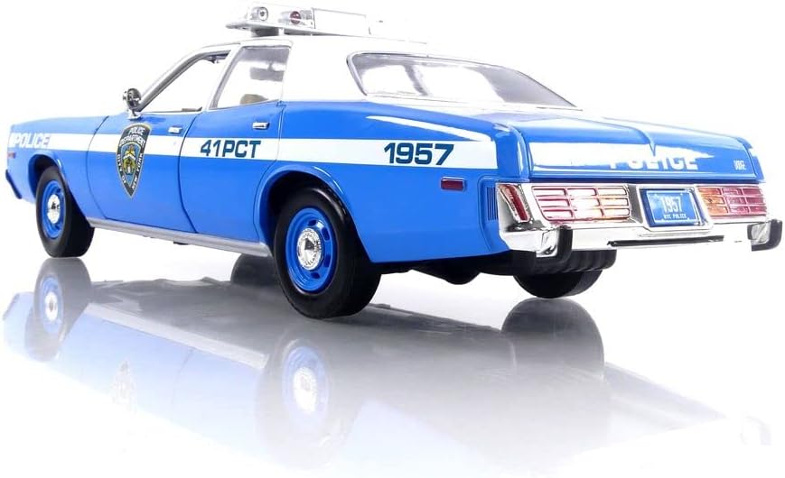 Greenlight 1978 Dodge Monaco NYPD Police Cruiser Blue 1:18