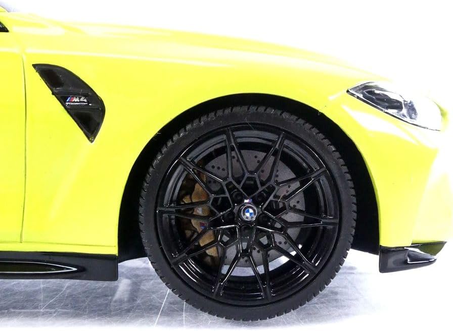 Minichamps 2020 BMW M4 Coupe (G82) São Paulo Yellow 1:18 SEALED