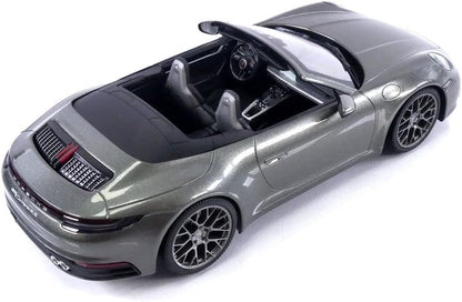 Minichamps 2019 Porsche 911 992 Carrera 4S Cabriolet Aventurine Green Metallic 1:18 SEALED