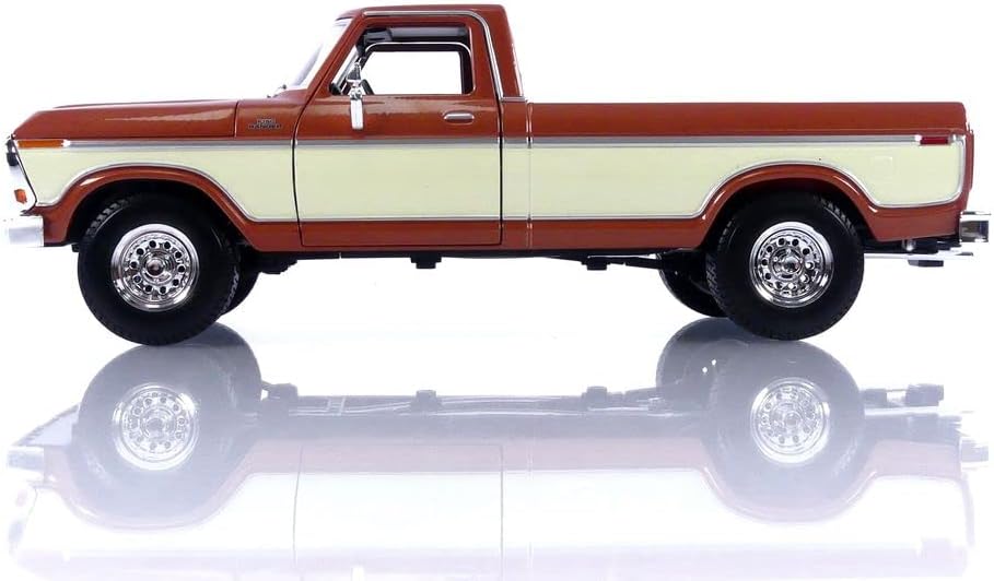 Maisto 1979 Ford F150 Pickup Truck Brown and White 1:18