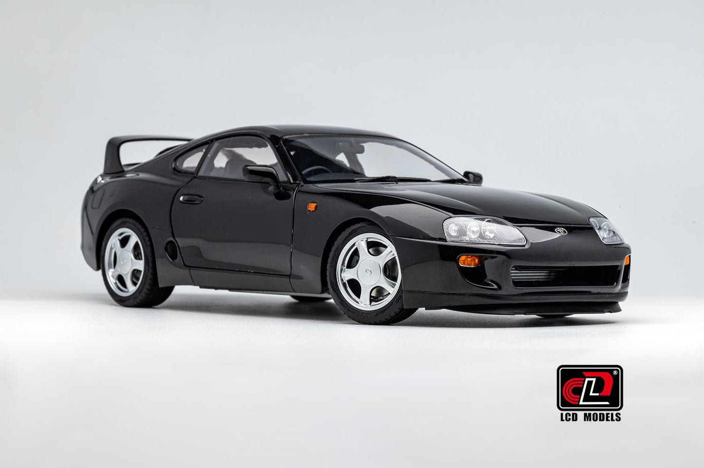 LCD Toyota Supra A80 (Black color) *Comes with a lift!!* 1:18