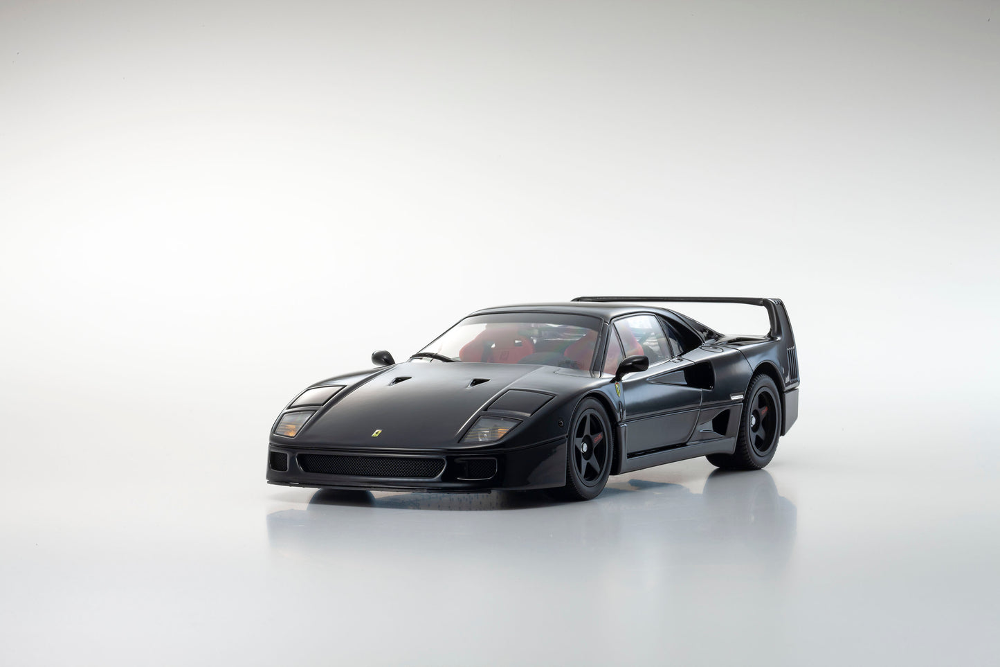 Kyosho 1987 Ferrari F40 Black 1:18