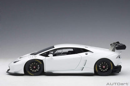 AUTOart 2015 Lamborghini Huracan Super Trofeo Blanco Isis (Solid White) 1:18