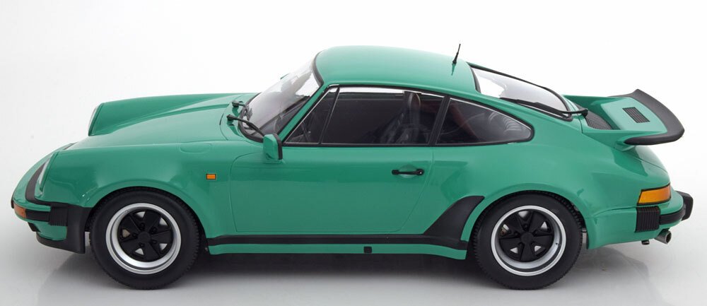 Minichamps 1977 Porsche 911 Turbo 930 Coupe Mint Green 1:12