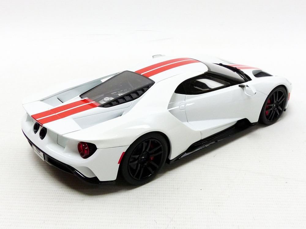 GT Spirit  2017 Ford GT White with Red Stripes 1:18 RESIN