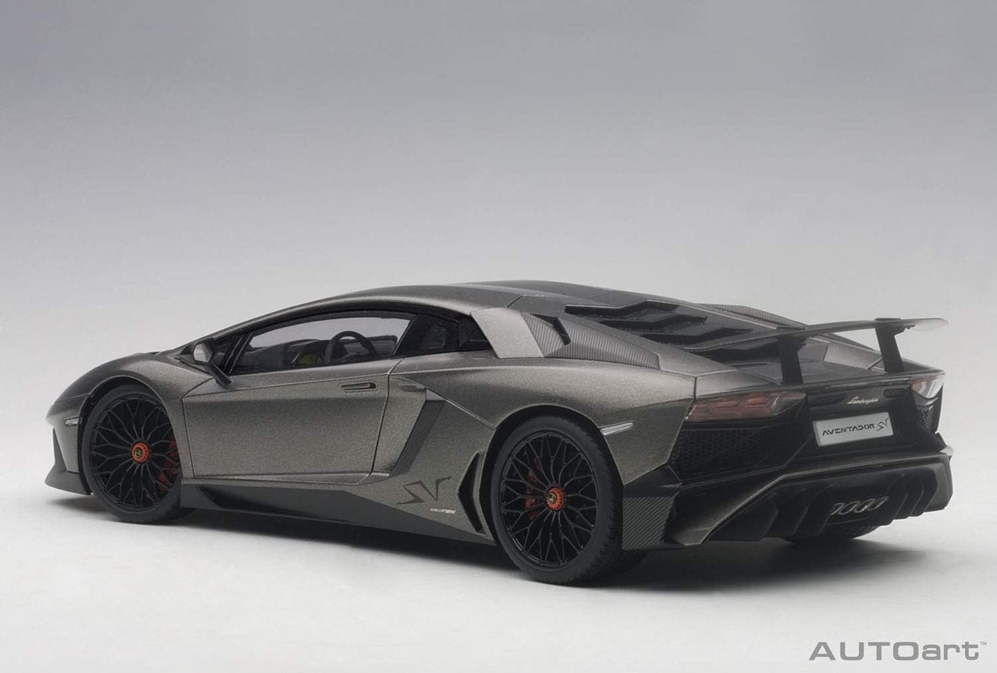 AUTOart 2015 Lamborghini Aventador LP750-4SV Titanium Matte Grey 1:18