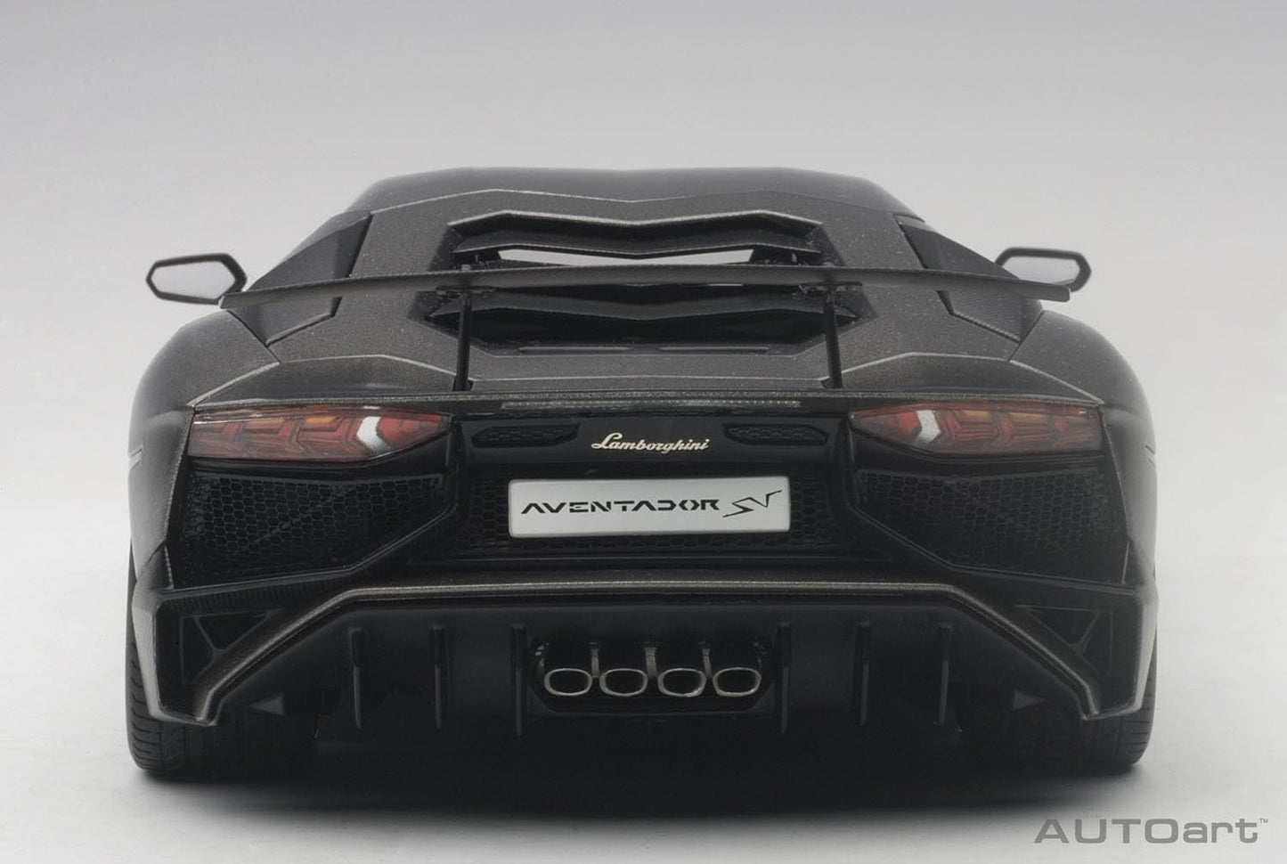 AUTOart 2015 Lamborghini Aventador LP750-4SV Titanium Matte Grey 1:18