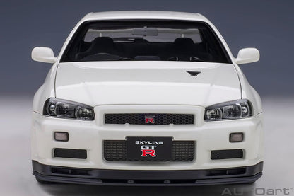 AUTOart 2001 Nissan Skyline GT-R (R34) V-Spec II White Pearl 1:18