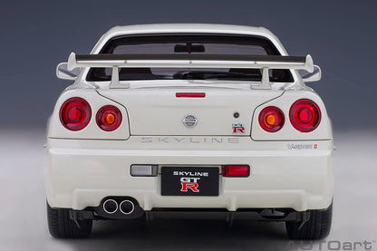 AUTOart 2001 Nissan Skyline GT-R (R34) V-Spec II White Pearl 1:18