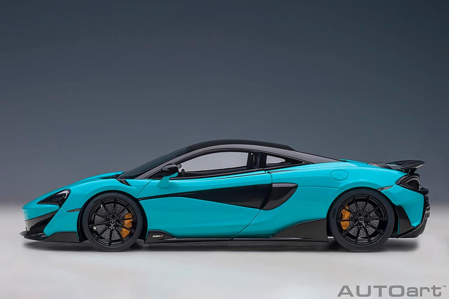 AUTOart Mclaren 600LT Coupe Fistral Blue 1:18