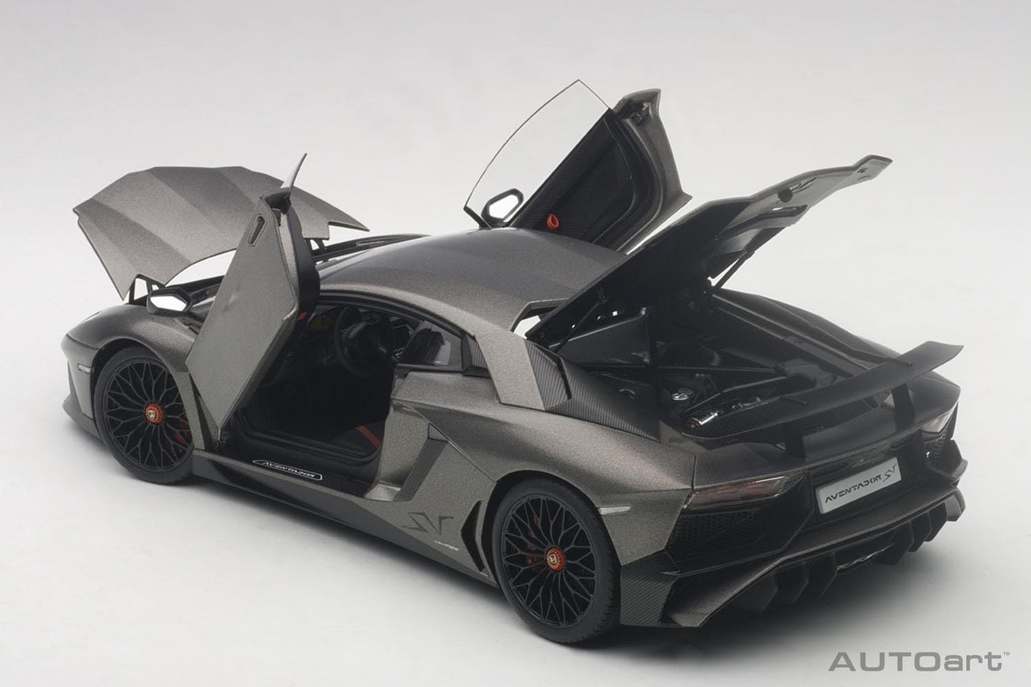 AUTOart 2015 Lamborghini Aventador LP750-4SV Titanium Matte Grey 1:18