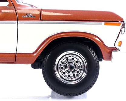 Maisto 1979 Ford F150 Pickup Truck Brown and White 1:18