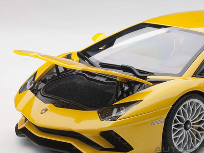 AUTOart 2017 Lamborghini Aventador S Orion Yellow 1:18