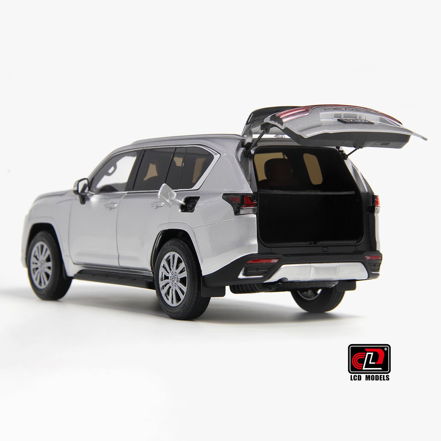 LCD 2024 Lexus LX600 Silver Metallic 1:18