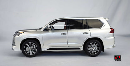 LCD 2021 Lexus LX570 Silver Metallic 1:18