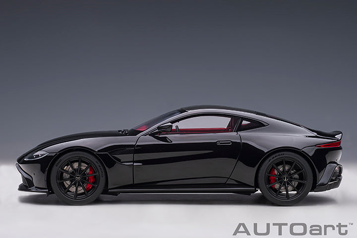 AUTOart 2019 Aston Martin Vantage Jet Black w/ Carbon Roof 1:18