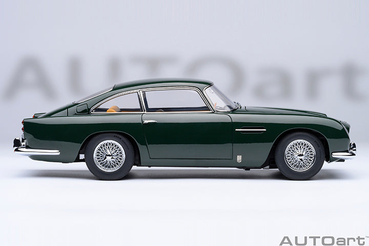 AUTOart Aston Martin DB5 British Racing Green 1:18