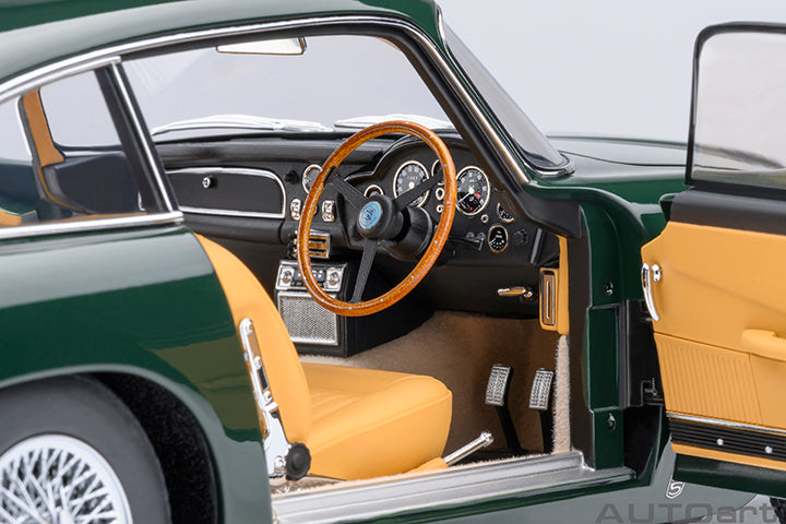 AUTOart Aston Martin DB5 British Racing Green 1:18