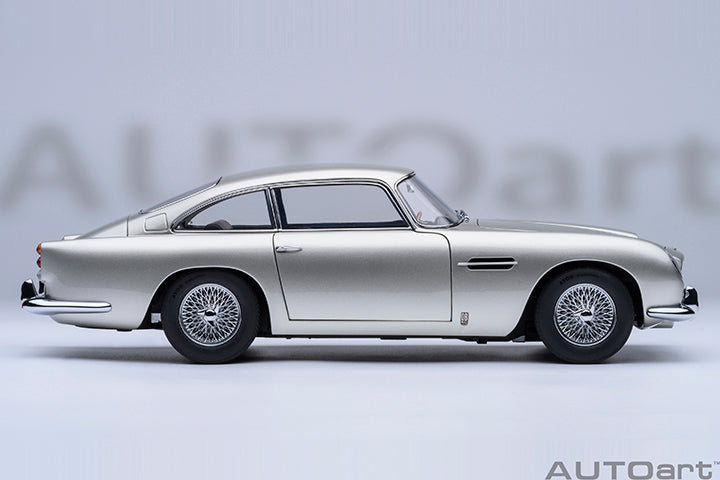 AUTOart Aston Martin DB5 Birch Silver 1:18