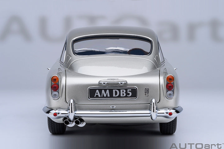 AUTOart Aston Martin DB5 Birch Silver 1:18