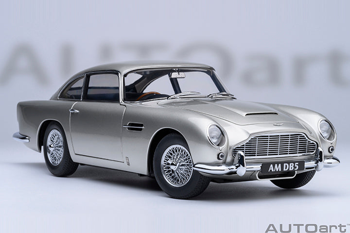 AUTOart Aston Martin DB5 Birch Silver 1:18