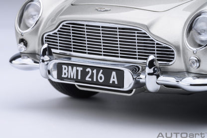 AUTOart Aston Martin DB5 Silver 007 Goldfinger Version w/ Weapons 1:18