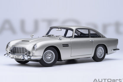 AUTOart Aston Martin DB5 Silver 007 Goldfinger Version w/ Weapons 1:18