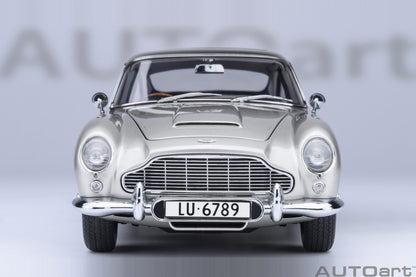 AUTOart Aston Martin DB5 Silver 007 Goldfinger Version w/ Weapons 1:18