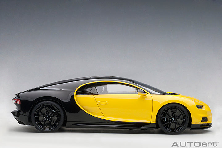 AUTOart 2017 Bugatti Chiron Juane Molsheim Yellow w/ Nocturne Black 1:18