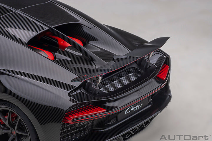 AUTOart 2019 Bugatti Chiron Sport Italian Red w/ Carbon Fiber 1:18