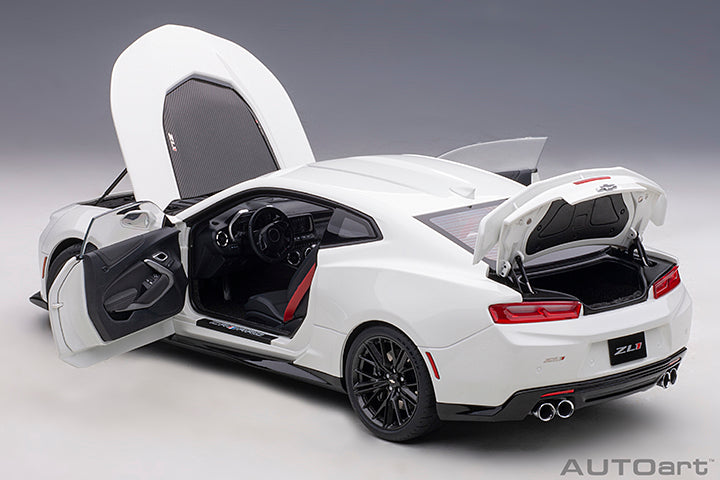 AUTOart 2017 Chevy Camaro ZL1 Summit White 1:18