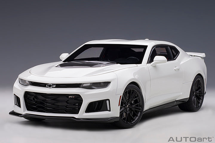 AUTOart 2017 Chevy Camaro ZL1 Summit White 1:18