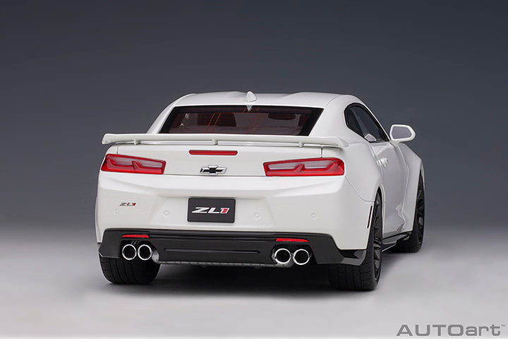 AUTOart 2017 Chevy Camaro ZL1 Summit White 1:18