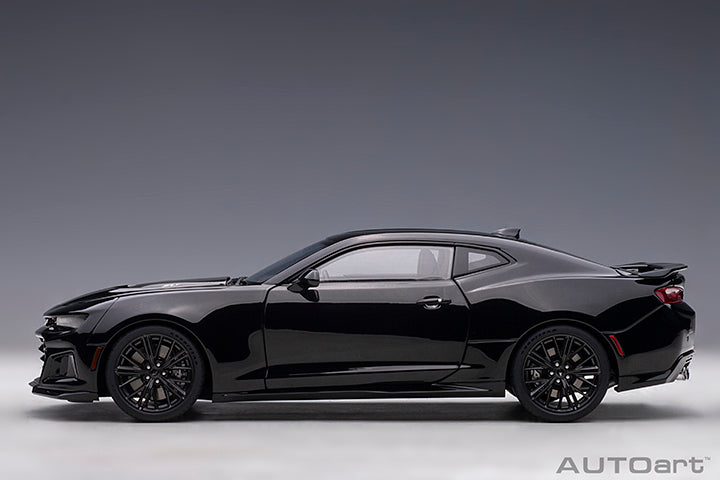 AUTOart 2017 Chevy Camaro ZL1 Black 1:18