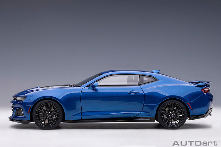 AUTOart 2017 Chevy Camaro ZL1 Hyper Blue Metallic 1:18